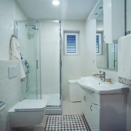 Ivica Apartment